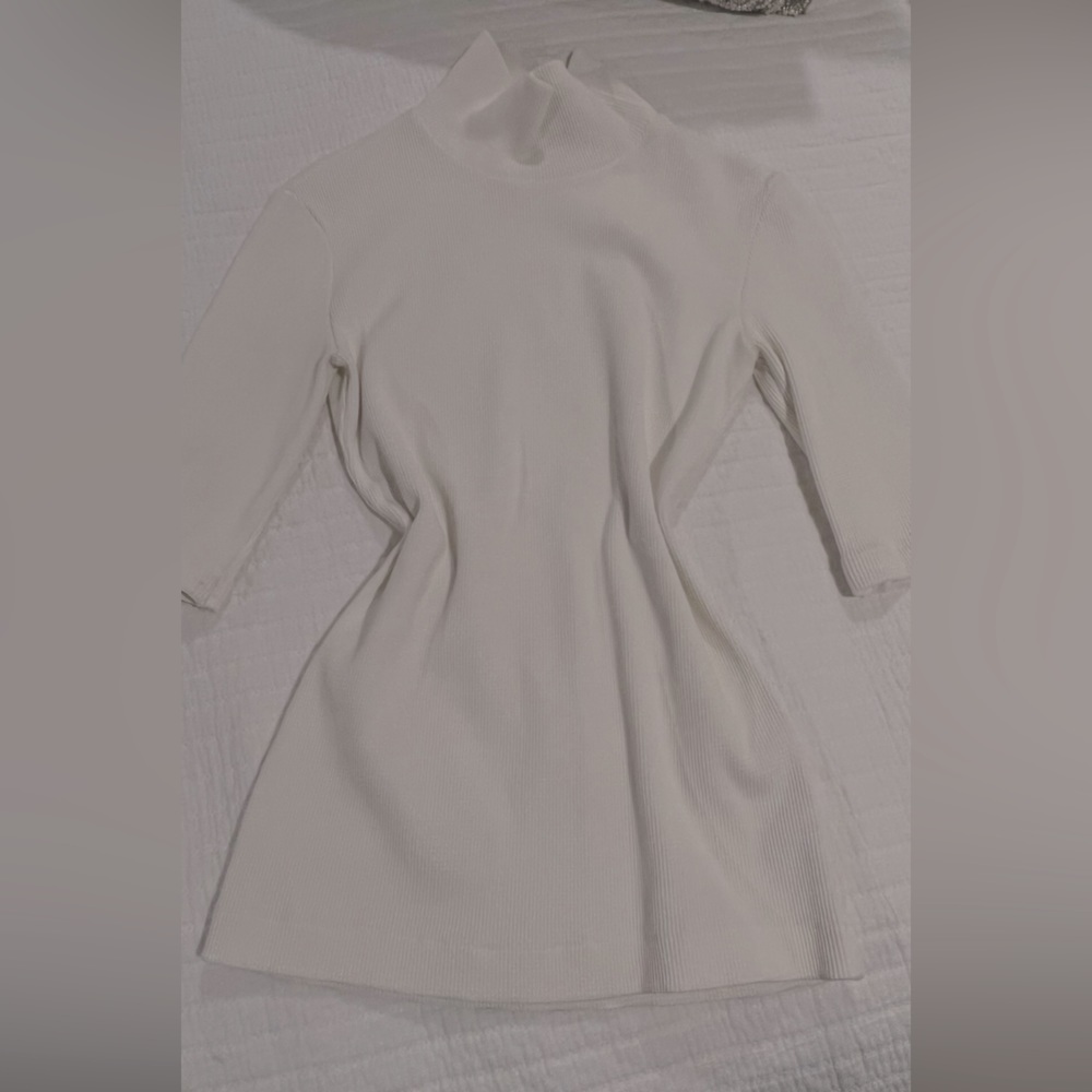 COS turtleneck short sleeves , like new ! Worn once size XS fits more like S - Picture 2 of 8